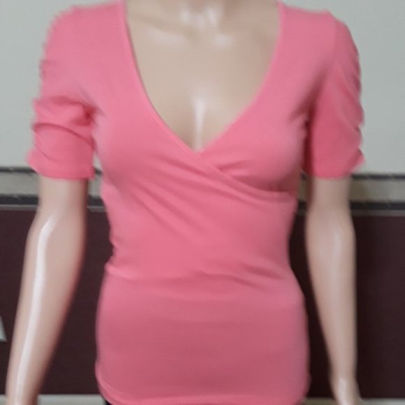 Colt Story Peach Short Sleeve Criss Cross V-Neck Top Size S NWT - Picture 1 of 3